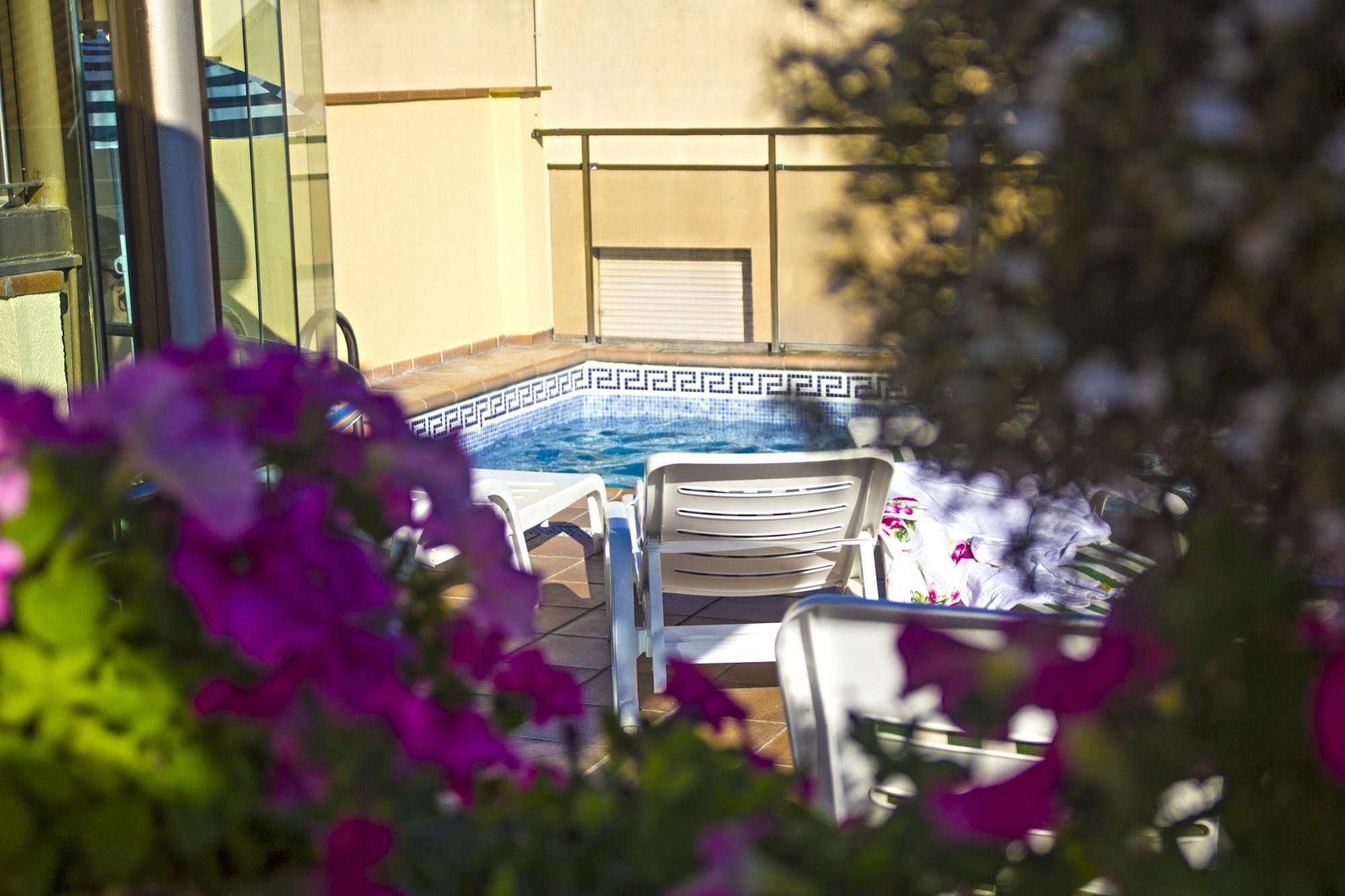Hotel Sunshine Park Lloret de Mar Bagian luar foto